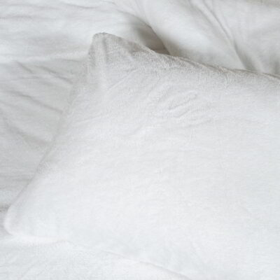 teddy kussensloop wit